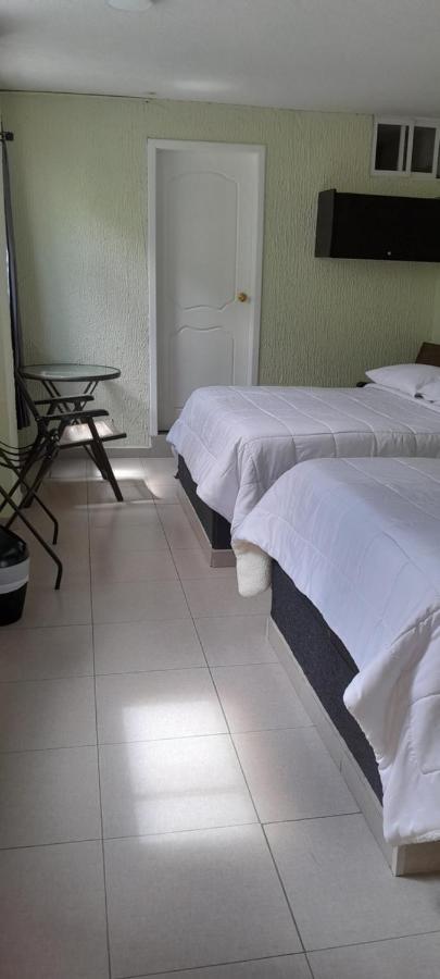 Hostal Brilliant Кіто Екстер'єр фото